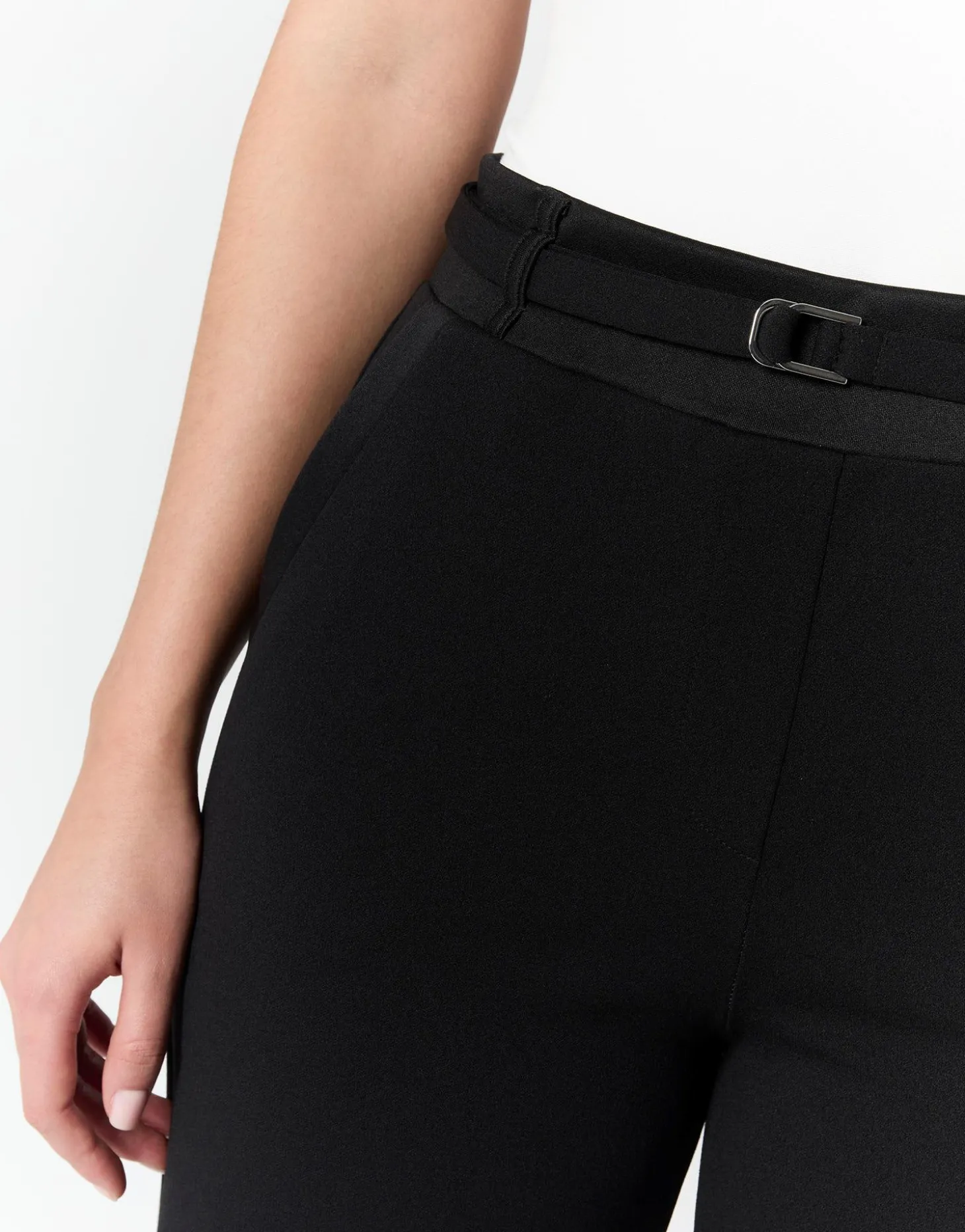 Pantalon 7/8 large uni NOIR Femme