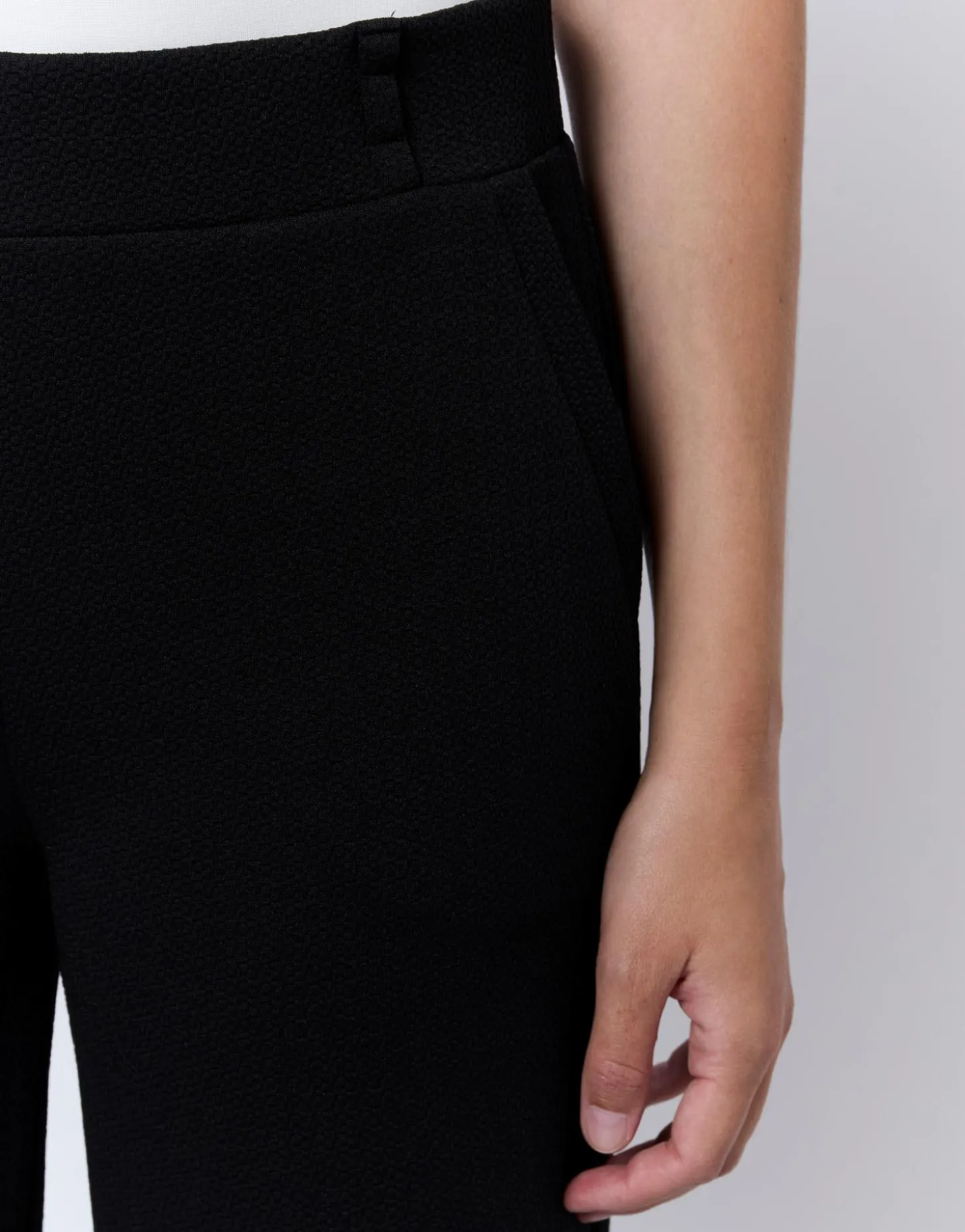 Pantalon 7/8 large uni NOIR Femme